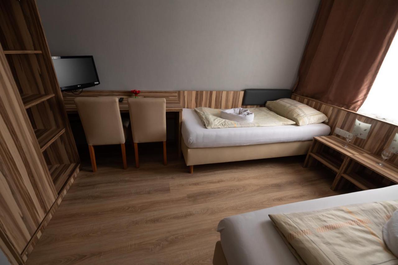 Hotel Am Limes 엔스 외부 사진
