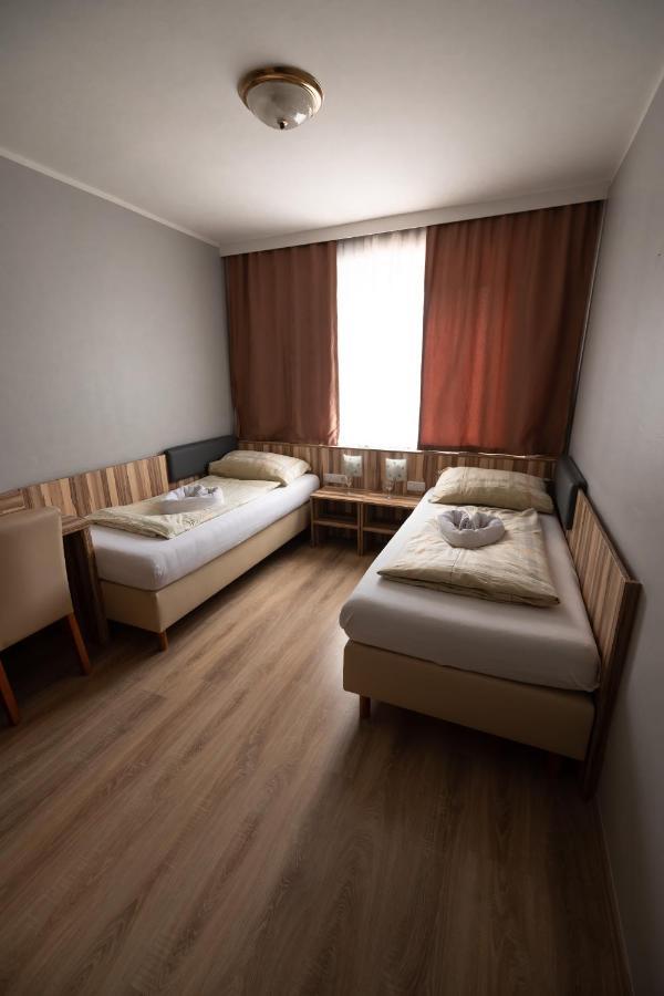 Hotel Am Limes 엔스 외부 사진
