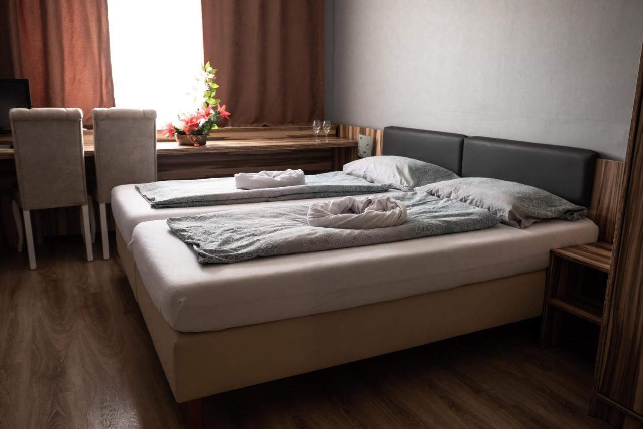 Hotel Am Limes 엔스 외부 사진