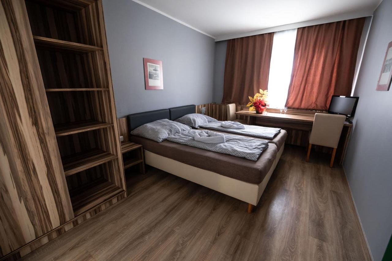 Hotel Am Limes 엔스 외부 사진