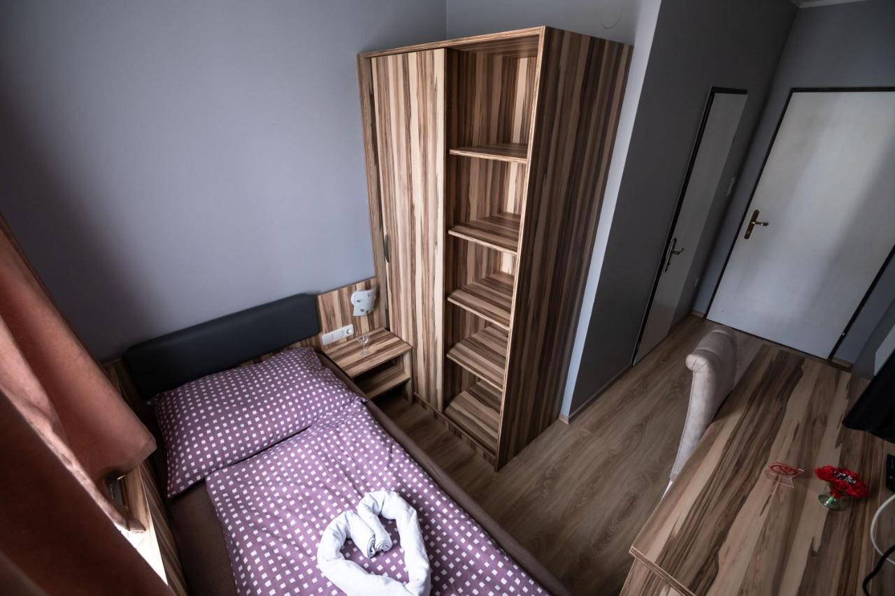 Hotel Am Limes 엔스 외부 사진
