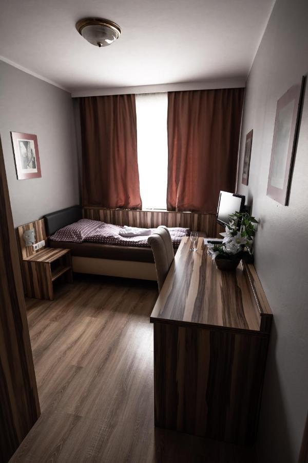Hotel Am Limes 엔스 외부 사진